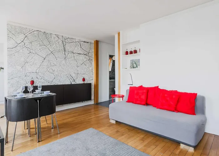 Luminous 1bdr Witha C&balcony-marais Louvre Apartmán